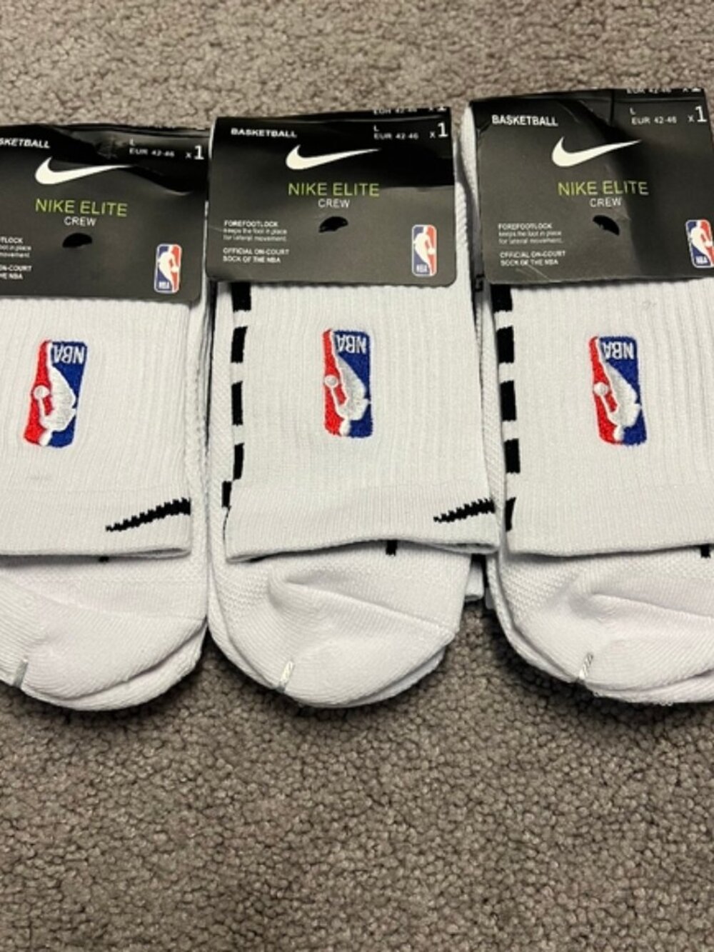 Nike Elite White and Black Basketball Quarter Crew Socks 3 Pairs